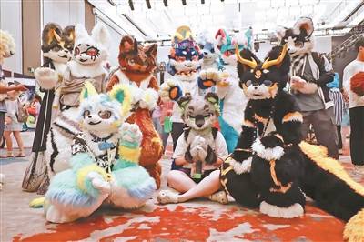 擬人化動物服裝設(shè)計 開啟職業(yè)新賽道:服裝設(shè)計